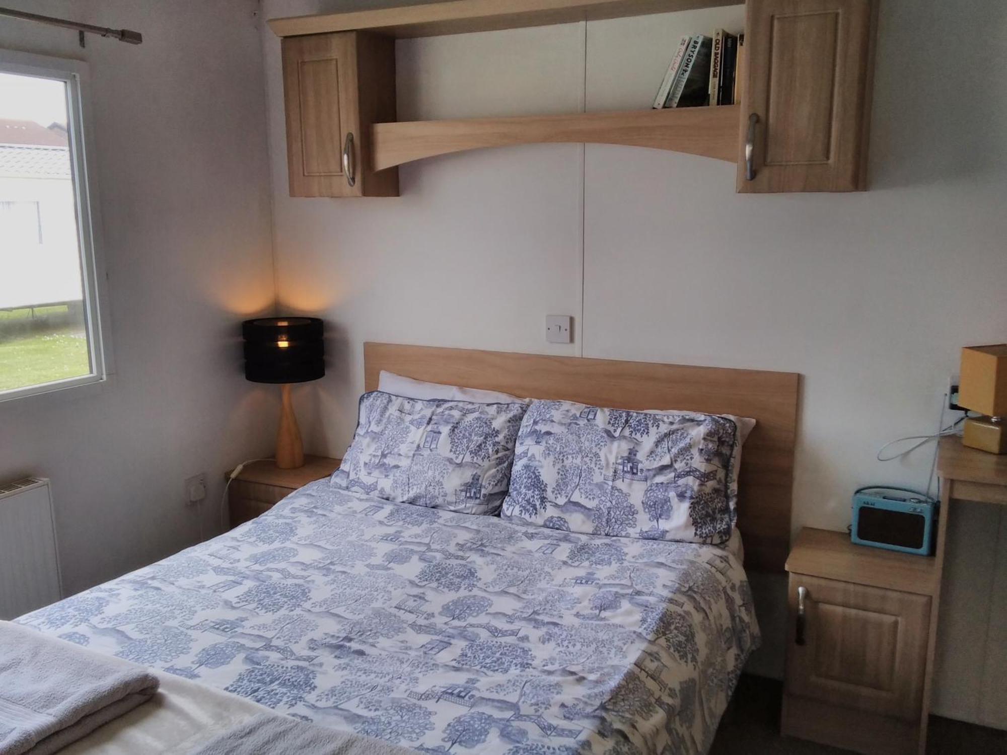 Private Caravan Situated At Parkdean Holiday Resort St Margaret'S At Cliffe Number 18 エクステリア 写真