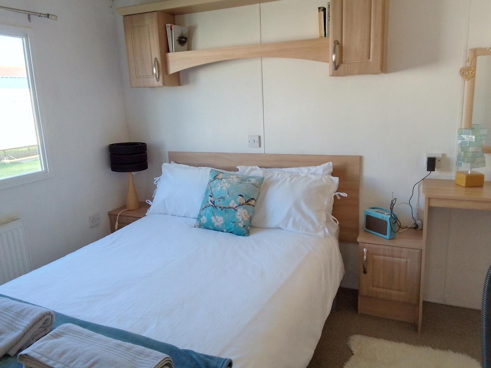 Private Caravan Situated At Parkdean Holiday Resort St Margaret'S At Cliffe Number 18 エクステリア 写真